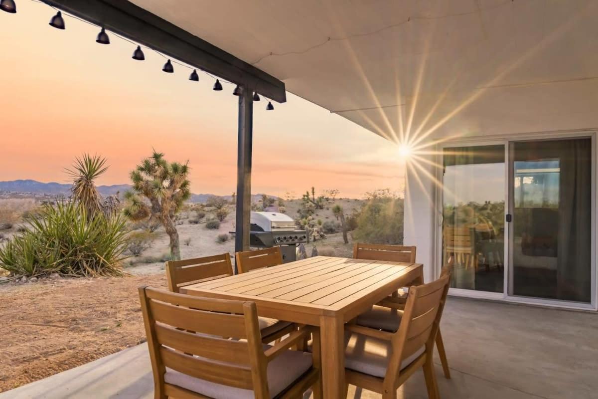 Вилла Kinetic House-Joshua Trees Sculptures Cowboy Pool Юкка-Вэлли Экстерьер фото